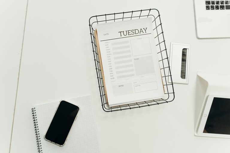 How to Keep Your Emails Under Control for a More Productive Inbox